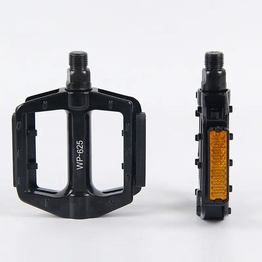 Lightweight Mountain Bike Pedals – Durable & Grip