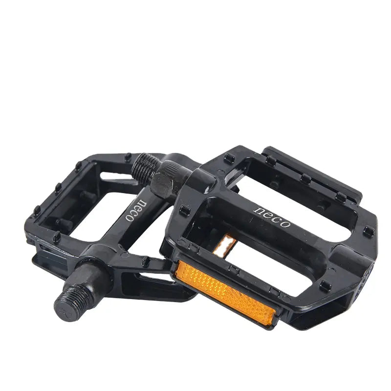 Lightweight Mountain Bike Pedals – Durable & Grip